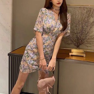 มินิเดรส เดรสเกาหลี เดรสสั้น พร้อมส่ง! เดรสลายดอก ชีฟอง พอดีตัว คอวีไขว้ 🥰 เดรสผู้หญิง เดรสแฟชั่น เดรส ชุดเดรส