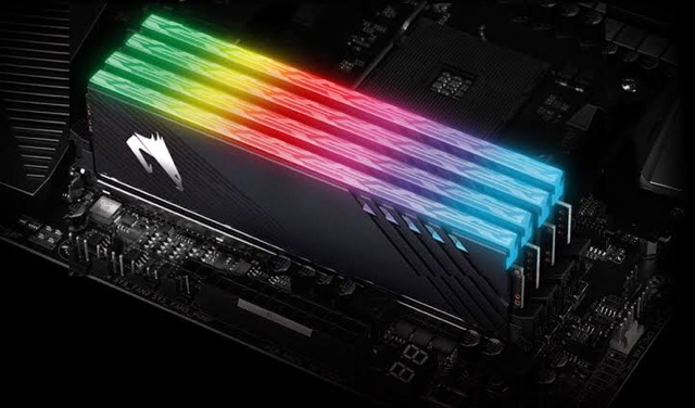 GIGABYTE AORUS RGB Bus3200 8GBx2 (16GB) (2x RGB Infused Demo Module ...