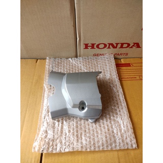 11360-KPW-900ฝาครอบสเตอร์หน้าสีเทาแท้ดรีม125,1ชิ้น อะไหล่แท้HONDA