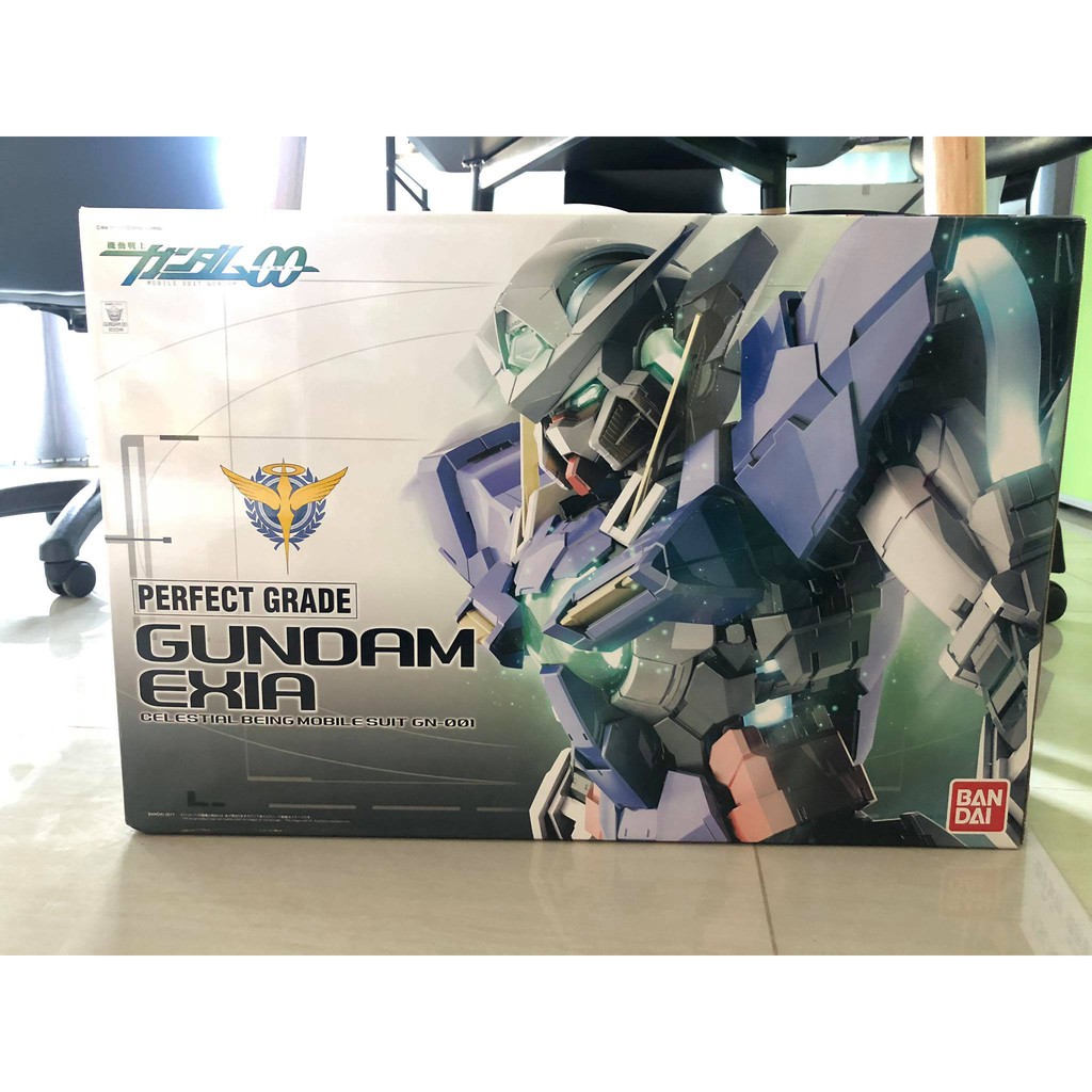 PG Gundam Exia BANDAI 4549660222491