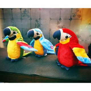 ตุ๊กตา Macaw พูดได้เลียนเสียงได้