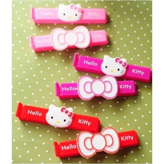 ที่หนีบถุงขนม Hello Kitty 1 set มี 2 ชิิ้น สีแดง