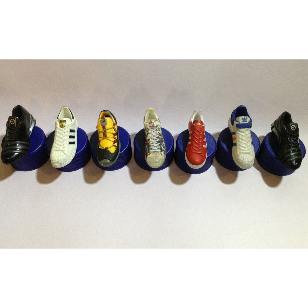 โมเดลฝาpepsi รองเท้า adidas 7 ชิ้น