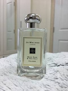 Jo Malone Wild Bluebell Cologne สดชื่นและส่องประกาย ห้อมล้อมกลิ่นหอมอย่างมีชั้นเชิง สร้างความประทับใจตราบนานเท่านาน Top