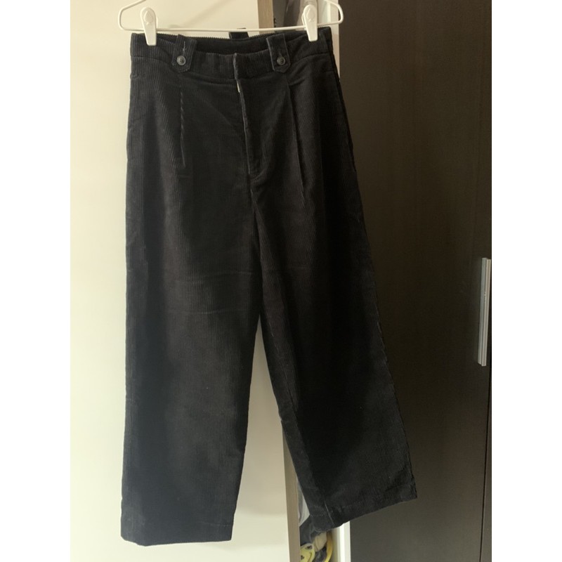 กางเกง AMERICAN HOLIC รุ่น Tucked Corduroy Pants with Buttoned Loops