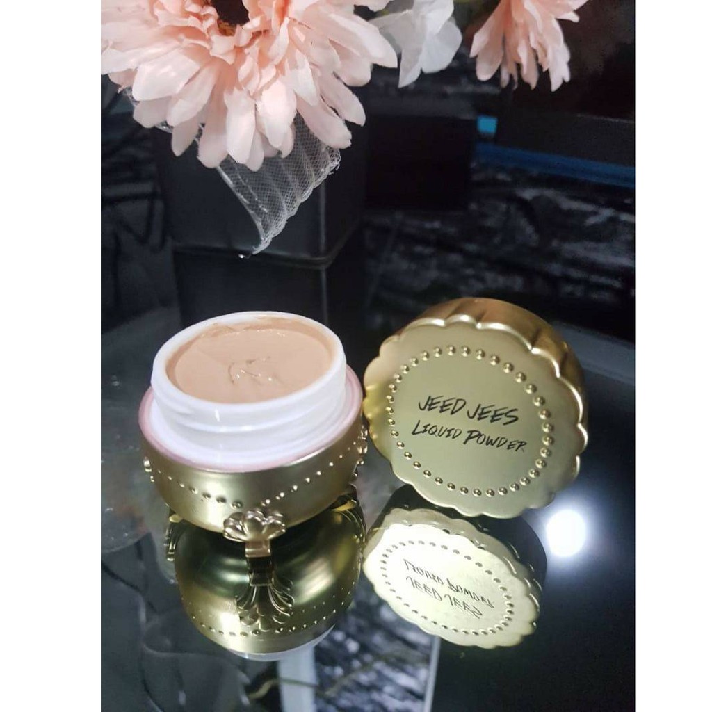 ครีมแป้ง Jeedjees ขนาด 12 กรัม พร้อมสินค้าร่วมรายการ 1 ชิ้น