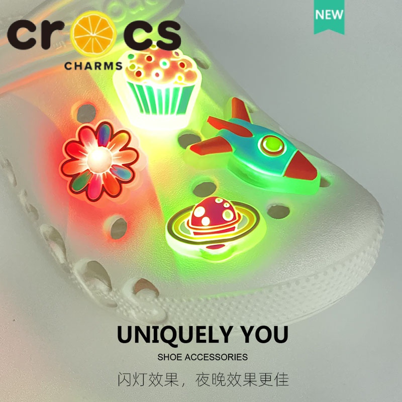 JIBBITZ Crocs charms ตัวติดรองเท้า LED3D ตัวติดรองเท้า Crocs