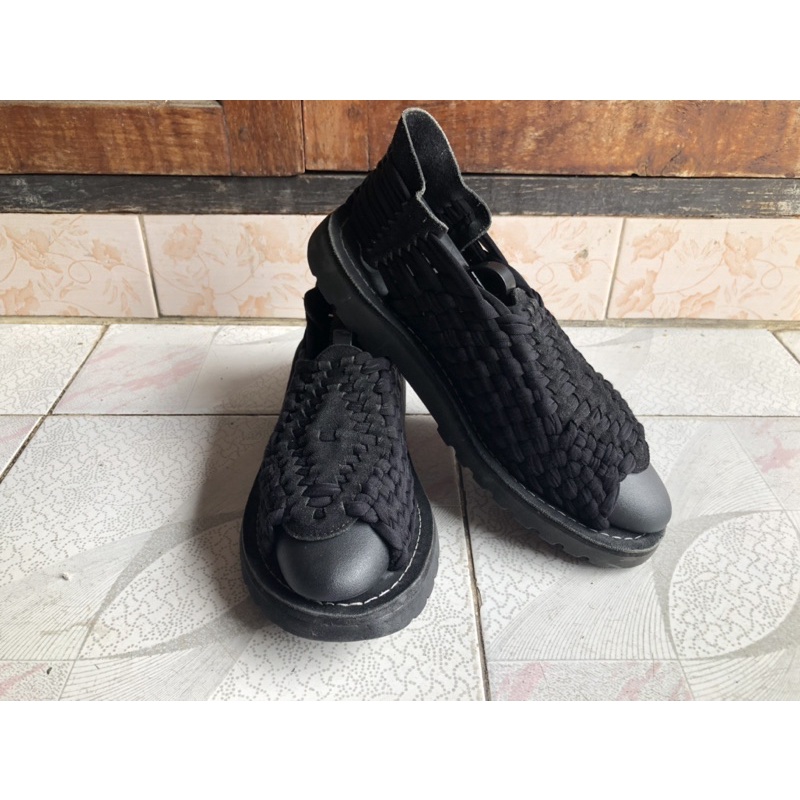 Chubasco Sandals มือสอง สภาพดี