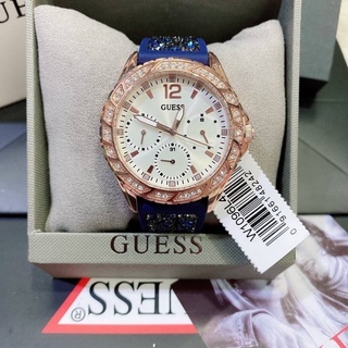 Guess✨ แท้ (เครื่องหิ้ว)  ตัวเรือนสายยาง🌸พร้อมกล่อง + อุปกรณ์  รับประกันตัวเครื่อง 1ปี Code:W13D150165