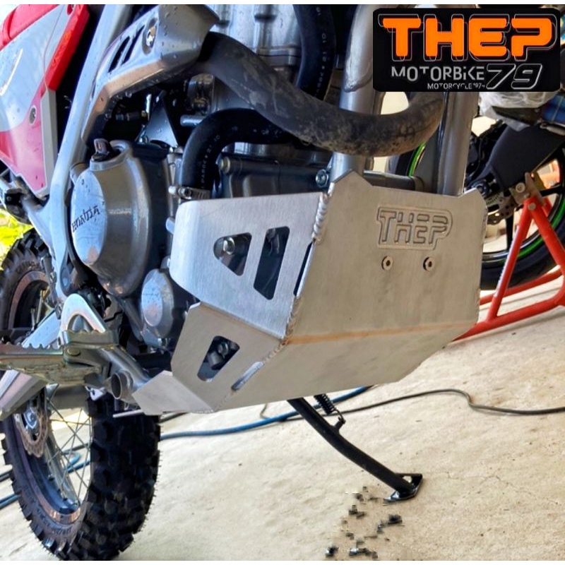 การ์ดแคร้งลูมิเนียมแบบยาวรุ่น CRF300L แบบยาวคลุมกระเดื่องแข็งแกร่งสุดๆ รูปแบบสวยงามสำหรับอุปกรณ์ป้องกันตัวเครื่องเสียหาย