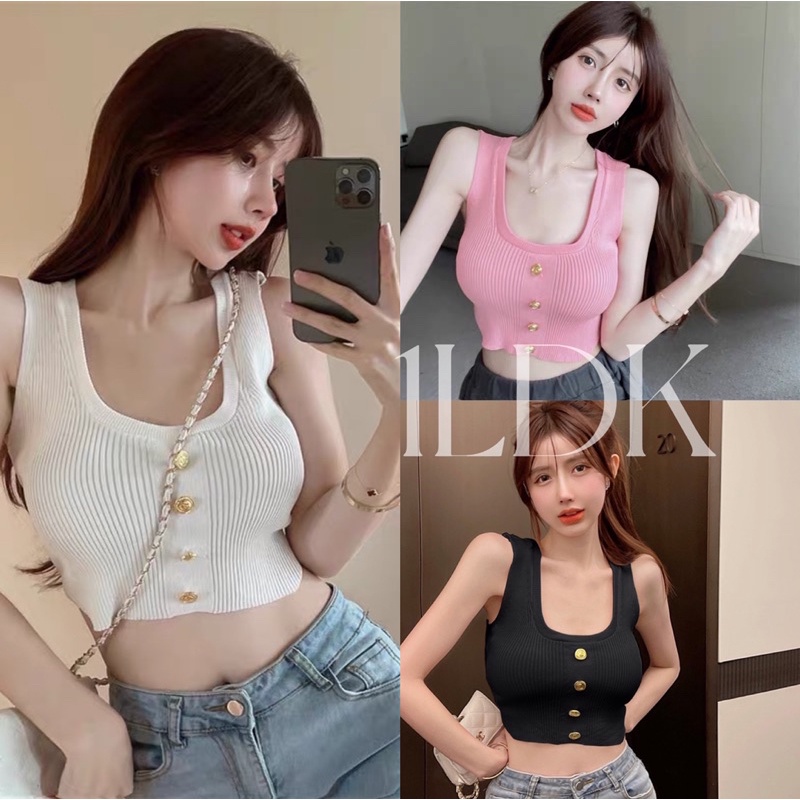 1LDK พร้อมส่ง เสื้อกล้าม คอกว้าง ผ้าไหมพรมร่อง กระดุมทอง(W032)