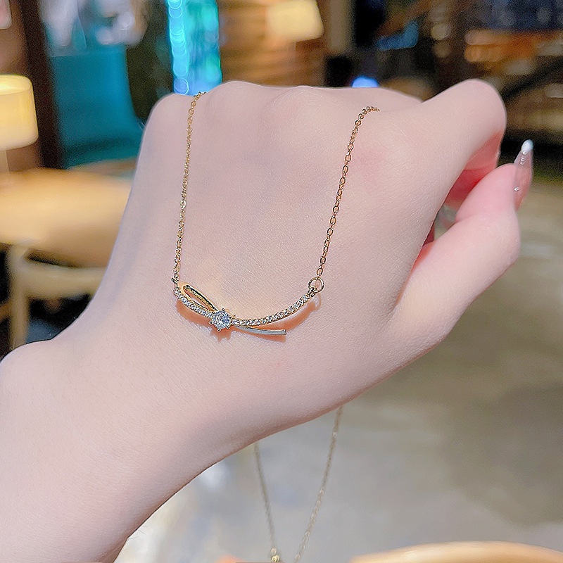 Goody52 super flash zircon สร้อยคอเหล็กไทเทเนียมหญิง ins คนดัง KOL สไตล์ clavicle chain BFF