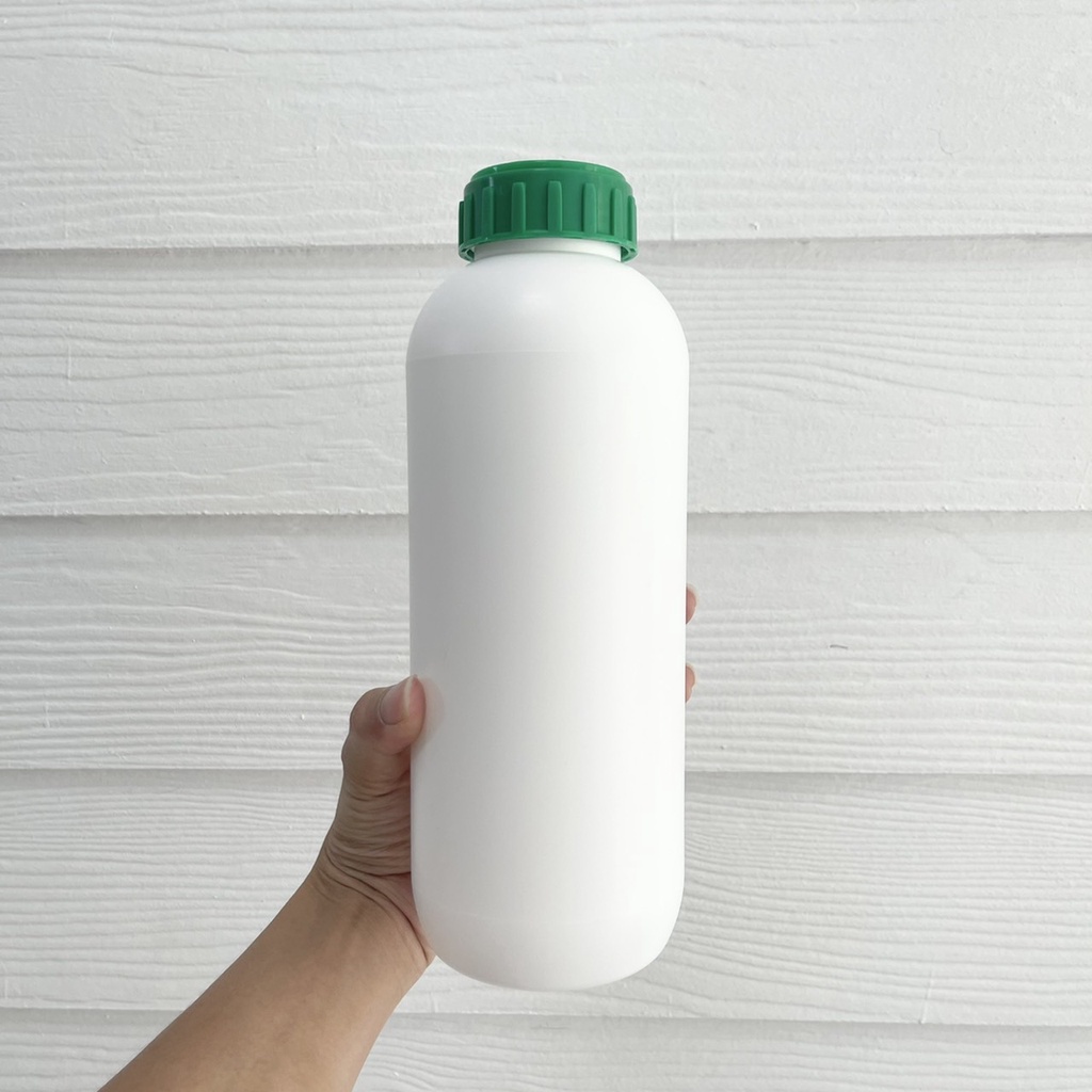 ขวด 1 ลิตร ขวดเปล่า สำหรับใส่ปุ๋ย สารเคมร หรือ ยาฆ่าแมลง ขวด HDPE สีขาว ฝาเขียว พร้อมจุกใน
