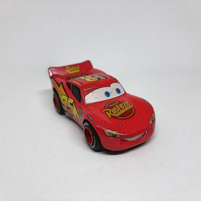 Tomica รถเหล็ก Cars - Lightning McQueen