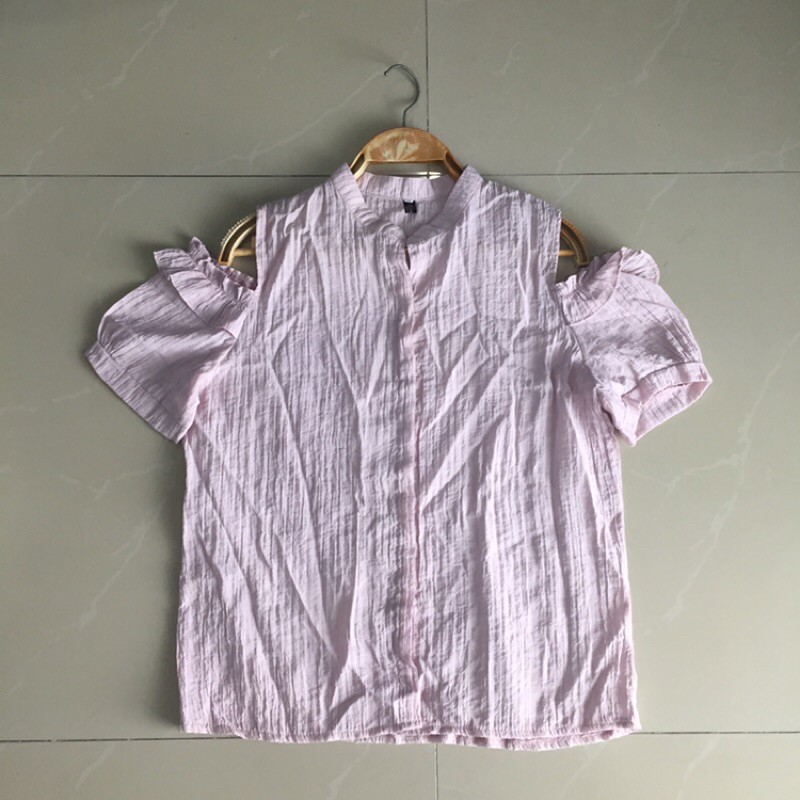 เสื้อสีชมพูกลีบบัว คอจีน ไซส์ M อก 38 ยาว 24 (งานมือสอง)