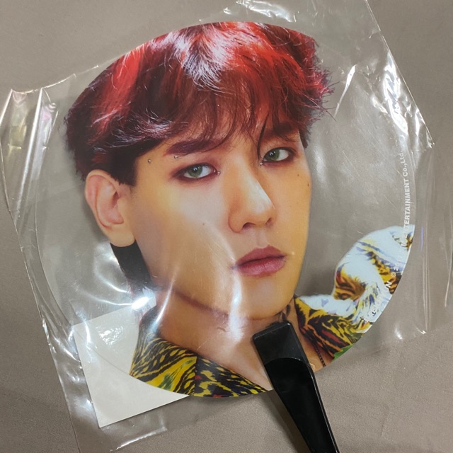 พัด แบคฮยอน exo (Baekhyun)