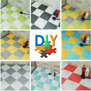 แผ่นยางกันลื่นในห้องน้ํา Anti slip mat แผ่นยางกันลื่น PVC กันลื่น ขนาด 30*30 CM ใช้วางในห้องน้ำ ห้องครัว