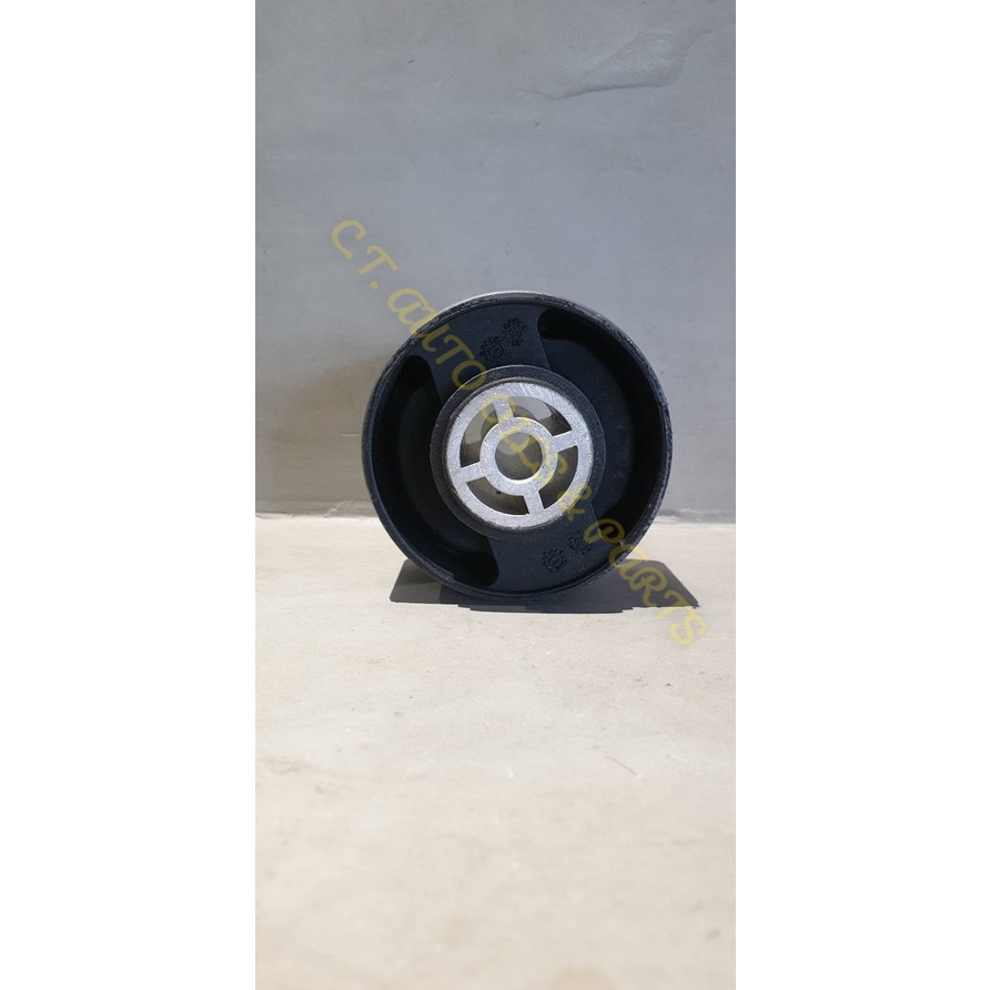 บู๊ทแท่นประคองเพลาขับ หลังเครื่อง Peugeot 306,405,Citroen ZX, หรือ บู๊ทกันกระชากเครื่อง 406 ด้านบน