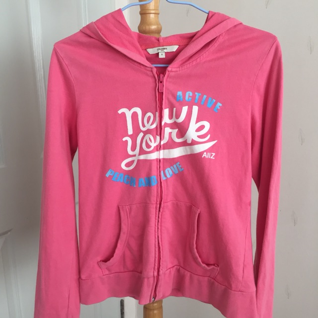 เสื้อกันหนาว AIIZ