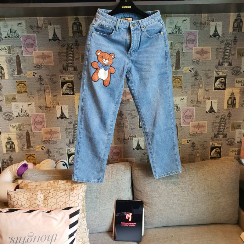 Gucci x EXO KAI 2021 (S พร้อมส่ง) &amp; Gucci x Doraemon กางเกงยีนส์ผู้หญิงเอวสูงขาตรง เย็บปักตุ๊กตาหมีและโดราเอม่อน