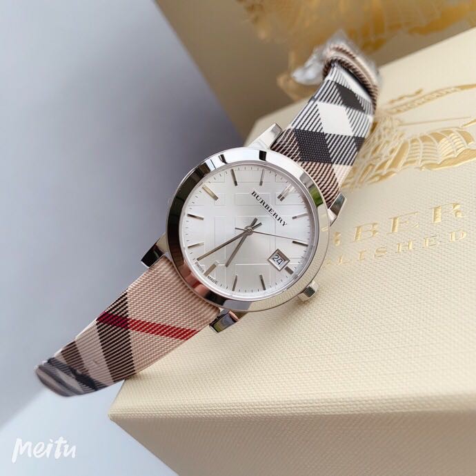 Burberry Women's BU9113 Large Check Nova Check Strap Watch BU9022 BU9212