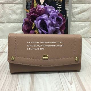 New arrival !!! LYN LONG WALLET BAG 2017แท้💯outlet 
พร้อมส่งรุ่นใหม่ล่าสุดอีกรุ่นจร้าา😄
กระเป๋าสตางค์ใบยาว