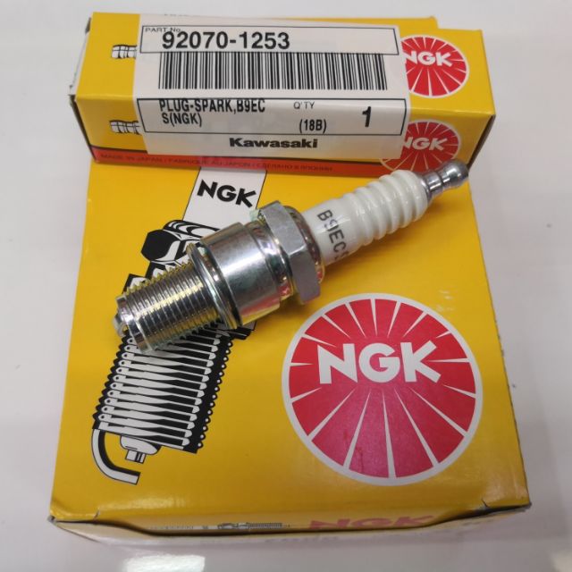 KAWASAKI ZX150 PLUG (B9ECS)