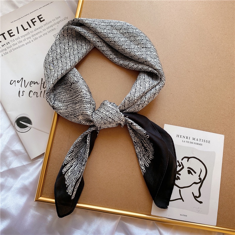 ผ้าพันคอ ผ้าเรยอนจําลอง ทรงสี่เหลี่ยม ขนาดเล็ก เข้ากับทุกการแต่งกาย แฟชั่นฤดูใบไม้ผลิ และฤดูใบไม้ร่วง สไตล์เกาหลี สําหรับผู้หญิง มีสีดํา สีขาว