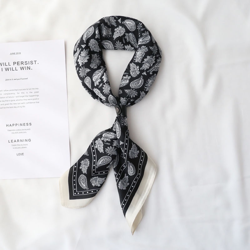 สวมชุดผู้ชายสไตล์แฟชั่นป้องกันคอผ้าพันคอผ้าไหมขนาดเล็กผ้าพันคอสี่เหลี่ยมขนาดเล็กผู้ชายร้อยผ้าพันคอผ้าพันคอผ้าพันคอหัวเข็มขัดหนัง