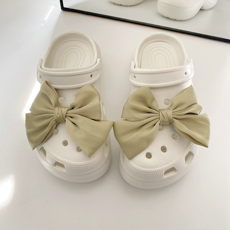 2 ชิ้น / เซต Crocs Charm Jibbitz โบว์รูรองเท้าหัวเข็มขัด Fugitive เจ้าหญิงผ้าอุปกรณ์ตกแต่งรองเท้า