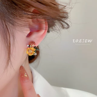 DREJEW ต่างหูสตั๊ด เข็มเงิน ประดับพลอยเทียม รูปดอกไม้ สีส้ม หวานแหวว