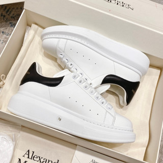 Alexander MCQUEEN รองเท้าหนังลําลอง พื้นหนา สีดํา เหมาะกับการเล่นกีฬา -Al31