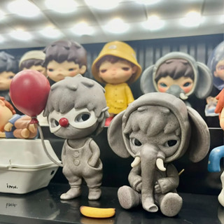 【ของแท้】POPMART Hirono Elephant in the room &amp; Persona Limited ตุ๊กตาฟิกเกอร์แขวนตกแต่ง