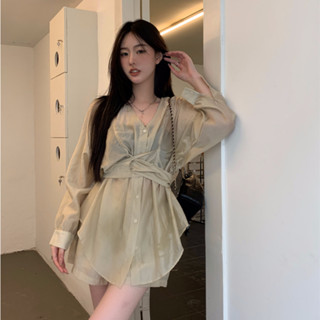 Xiaozhainv เสื้อเชิ้ต คอวี เอวผูกเชือก และกางเกงขาสั้น ขากว้าง เอวสูง สไตล์ฝรั่งเศส (ขายแยกชิ้น)
