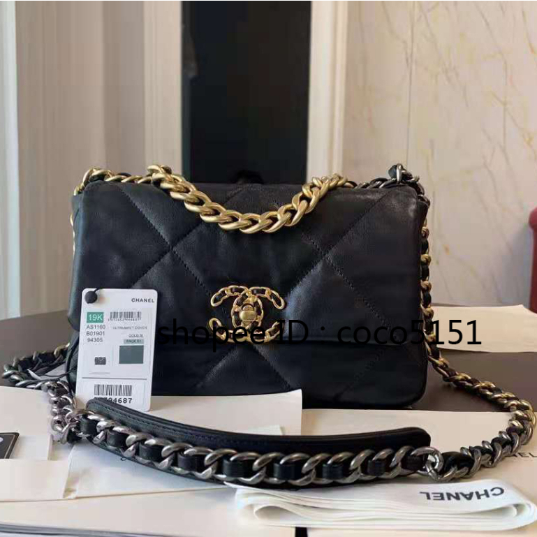 @april_ Lux1990 69 chanel 19 กระเป๋า