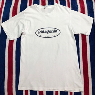 พร้อมส่ง Patagonia Bata เสื้อยืดลําลอง พิมพ์ลายตัวอักษร สไตล์อเมริกันย้อนยุค