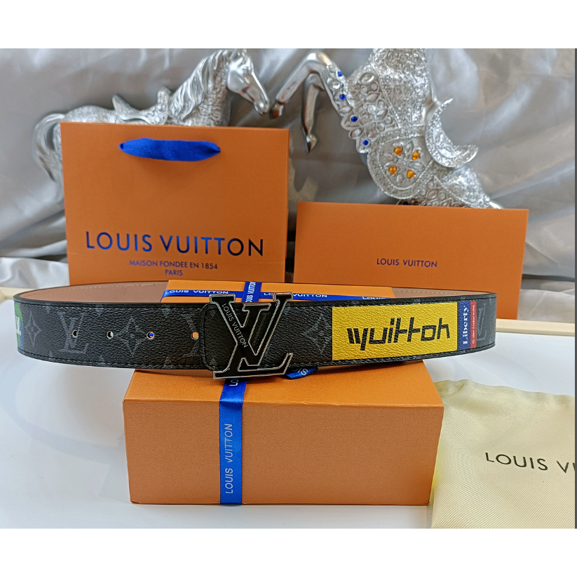 LV Louis Vuitton เข็มขัดหนังแท้ พิมพ์ลาย supreme สําหรับผู้ชาย Km5