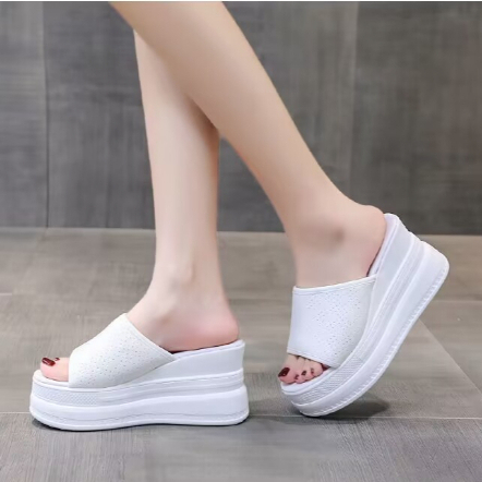 รองเท้าแตะผู้หญิงด้านล่างนุ่มแฟชั่นรองเท้าแตะลาดสีบริสุทธิ์ 6 ซม. Flip Flop