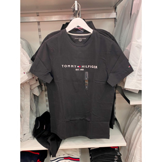 เสื้อยืดแขนสั้นลําลอง คอกลม พิมพ์ลายตัวอักษร Tommy แบบเรียบง่าย สําหรับผู้ชาย