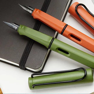 【Ship today 】LAMY Safari Fountain Pen 2021 Special Edition Terra Red Savannah Green
