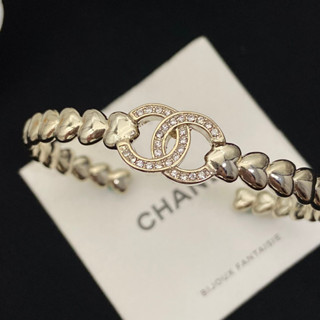 ใหม่ Chanel CC Love Double C สร้อยข้อมือแฟชั่น เหล็กไทเทเนียม ย้อนยุค เปิดสร้อยข้อมือ