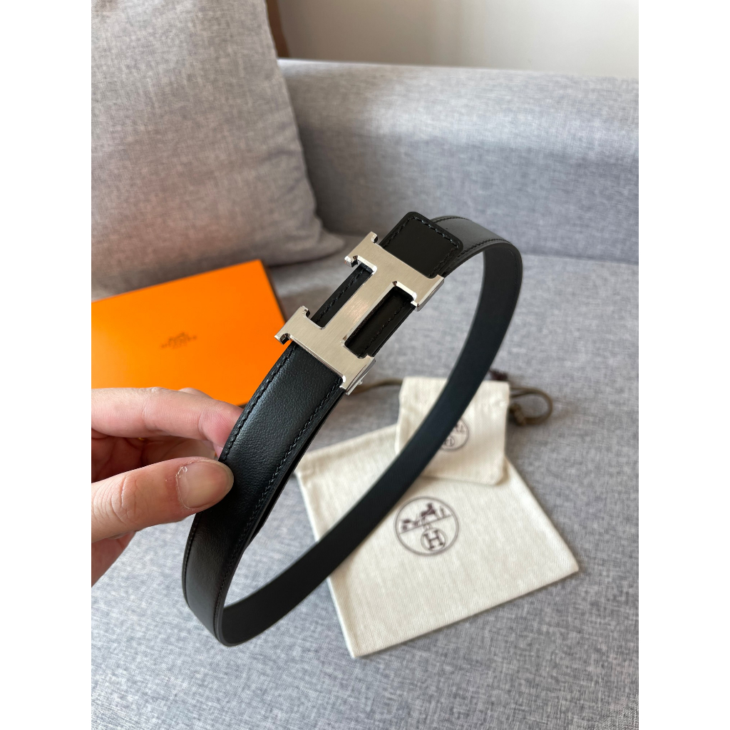 พร้อมส่ง เข็มขัดผู้หญิง พลิกกลับได้ คุณภาพสูง พร้อมกล่อง ของแท้ 13 มม.