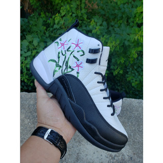 ใหม่ Air Jordan 12 รองเท้าผ้าใบ รองเท้าบาสเก็ตบอล สไตล์เรโทร สีขาว ดํา สําหรับผู้ชาย AJ12 2023