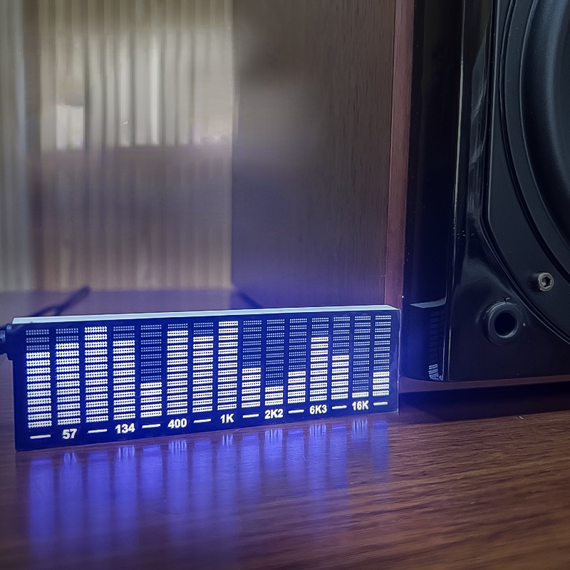 เครื่องวิเคราะห์ระดับเสียงเพลง หน้าจอสเปกตรัม LED