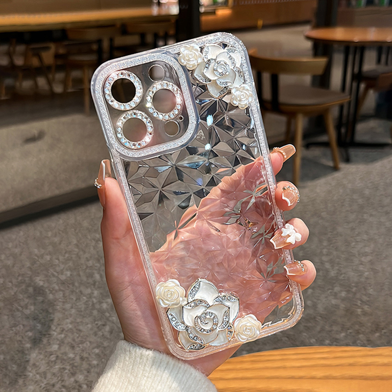 เพชรกล้องเลนส์ป้องกัน Glitter สําหรับ iPhone 15 11 12 13 14 Pro Max X XR XS 7 8 14 Plus Bling สีขาว Camellia ดอกไม้กันกระแทก Clear Soft TPU ฝาหลัง