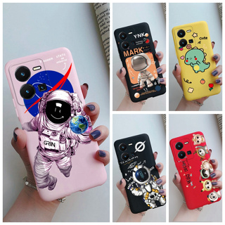 เคสโทรศัพท์มือถือ ซิลิโคนนิ่ม ป้องกันกล้อง ลายการ์ตูนนักบินอวกาศ แฟชั่น สําหรับ Vivo Y35