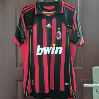 เสื้อกีฬาแขนสั้น ลายทีมชาติฟุตบอลชั้นนํา AC Milan 06 07 ชุดเหย้า สไตล์เรโทร สําหรับผู้ใหญ่