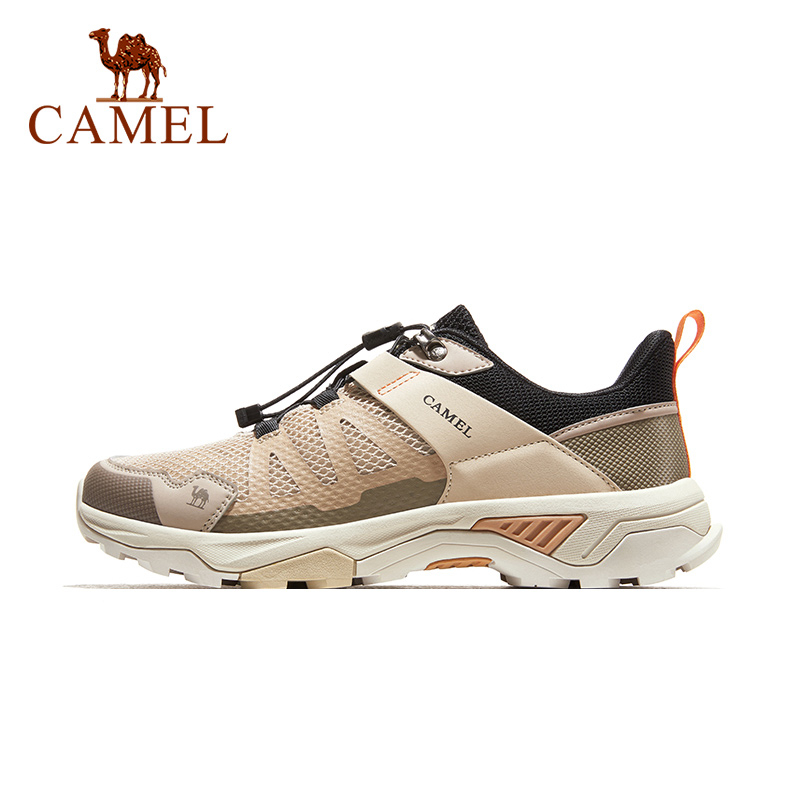 Hiking Shoes 1050 บาท Camel รองเท้ากีฬา ข้อสั้น กันลื่น ทนต่อการสึกหรอ เหมาะกับเดินป่ากลางแจ้ง สําหรับผู้ชาย Sports & Outdoors