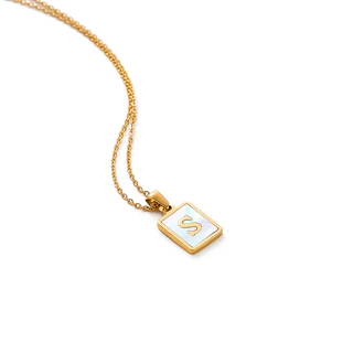 St.kunkka 316Lสร้อยคอสเตนเลส18K จี้ตัวอักษร A-Zจี้ตัวอักษรภาษาอังกฤษ สีทอง ของขวัญสําหรับผู้หญิง