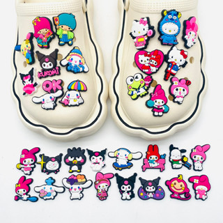 Sanrio Jibbitz อุปกรณ์เสริม รองเท้าแตะ PVC สําหรับ Crocs Melody Cinnamoroll Kuromi